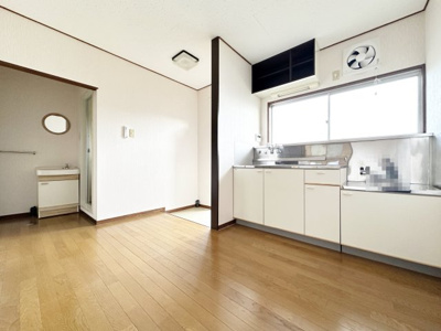 【居間・リビング】 | 岩内マンションⅠ | ※同物件、別のお部屋の写真です。設備は現況に従います。
