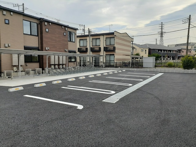 サンリットの駐車場