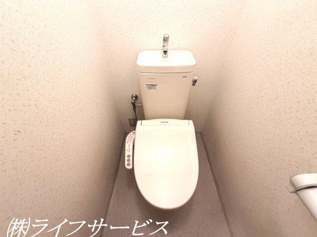 【トイレ】 | コスモハイツ新大阪 | 温水洗浄便座付トイレ