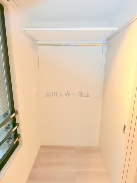 アピチェ田園調布の収納|洋室2.2帖　収納　オープンクローゼット