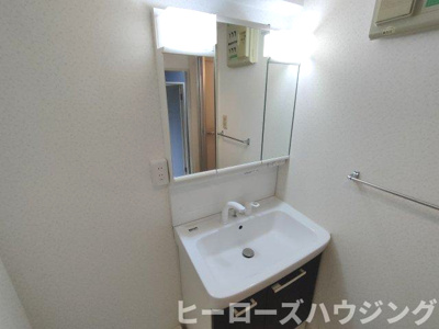 【洗面所】 | セントポーリア東豊中 | ※同タイプの写真となり、実際のお部屋とは異なる場合があります