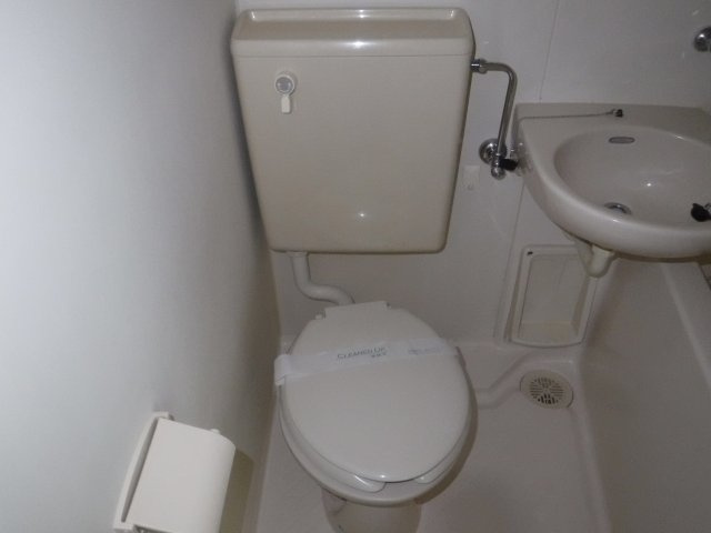 ヴァンクールハイツ新丸子のトイレ