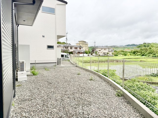 泉南郡熊取町大宮　新築一戸建ての庭