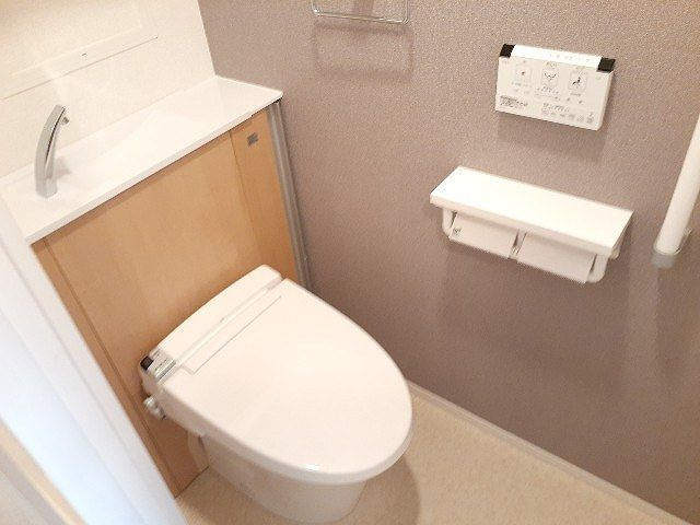 カランコエ川並のトイレ|コンパクトで使いやすいトイレです