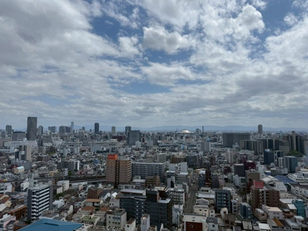 【展望】 | 【物件からの眺望】周辺に高層建築物がないため、抜けた眺望が満喫可能☆
