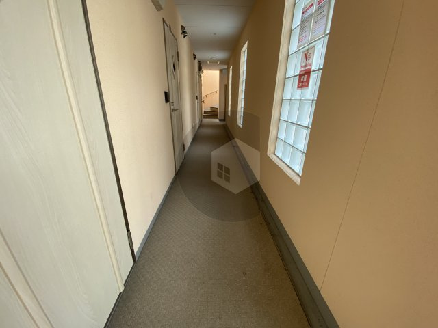 パレスハナテン1のロビー
