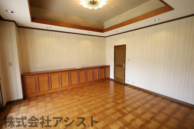 栄町迎賓館の洋室