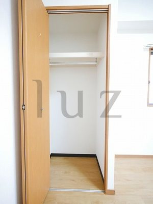 横浜市港北区新横浜３丁目の賃貸マンションの収納