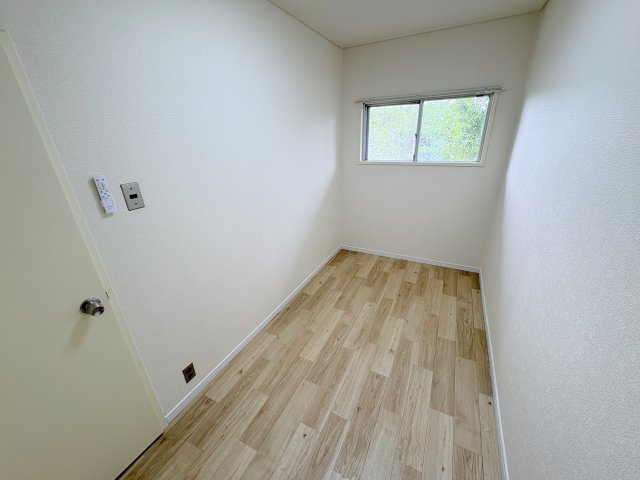 帝塚山北タウンハウスの洋室