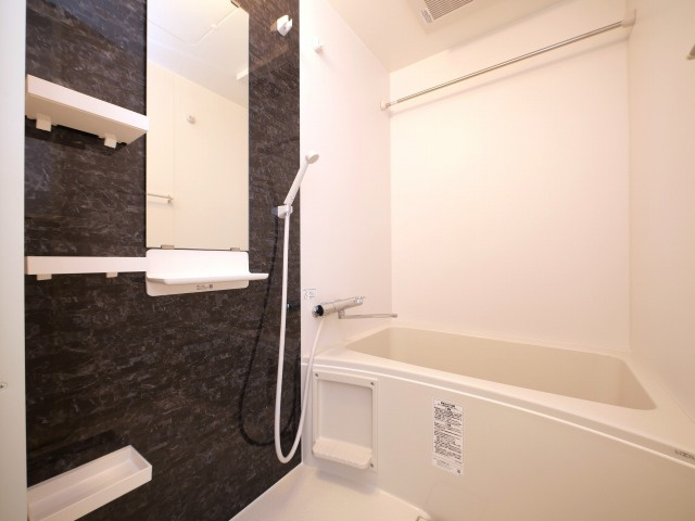 大阪市淀川区十三本町２丁目の賃貸マンションの浴室