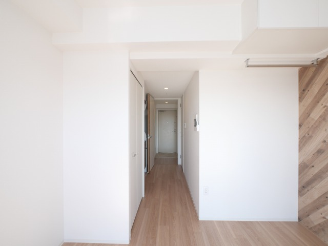 大阪市淀川区十三本町２丁目の賃貸マンションの居間・リビング