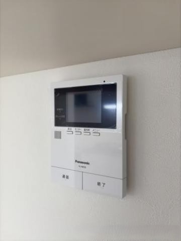 貞方第２ビルのセキュリティ|メールボックス、防犯カメラ、
モニター付インターホンが付いて防犯にも安心です♪