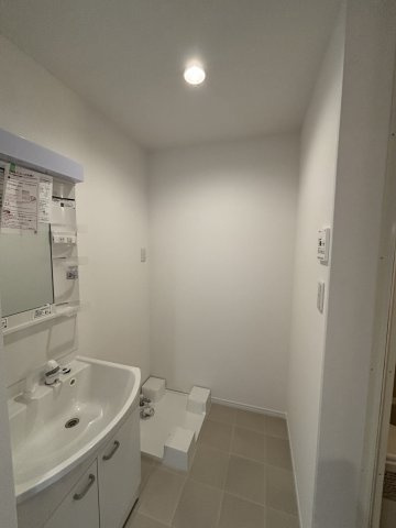 グラン大和町の洗面所