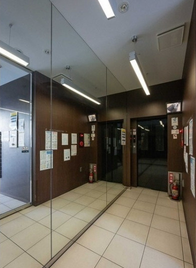 THEバームス学芸大学のロビー