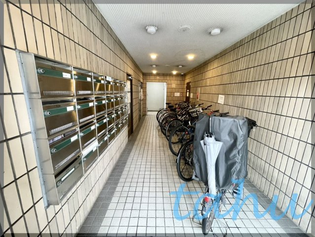 練馬区桜台２丁目の賃貸マンションのエントランス
