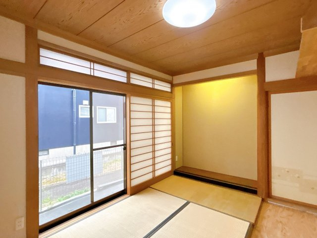 中古戸建　須賀川市向陽町　仁井田小・仁井田中の和室|畳は表替え、クロス張替え、照明交換、などを行う予定です！