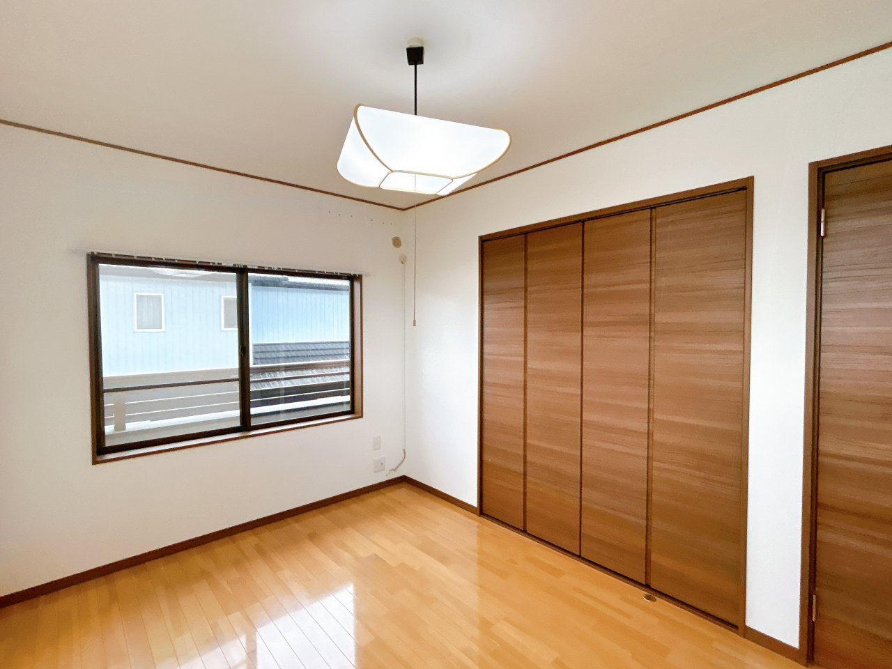 中古戸建　須賀川市向陽町　仁井田小・仁井田中の洋室|フロアクリーニングワックス、クロス張替え、照明交換等を行う予定です！