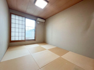 【洋室】 | 世田谷区北烏山5丁目戸建 | 2階6.2帖の和室。　※CG加工にて作成した空室イメージ画像となります。現状は居住中で、実際の室内には家具・小物類等があります。