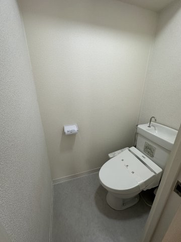 第５よしみビルのトイレ|清潔感あるトイレです 