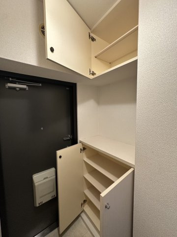 第５よしみビルの収納|シューズボックスが広い！！ 