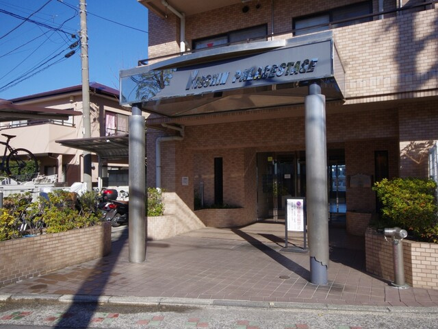 日神パレステージ山手西のエントランス