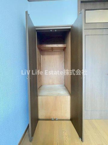 南大泉６丁目８－５戸建の収納