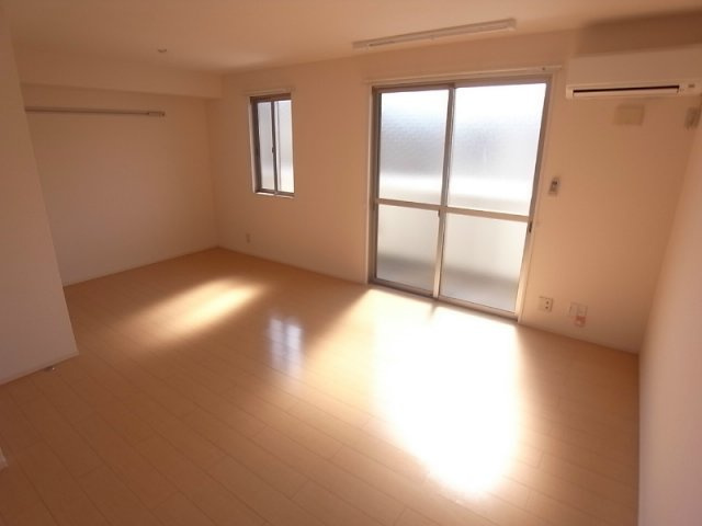 ローズコート芦屋の居間・リビング