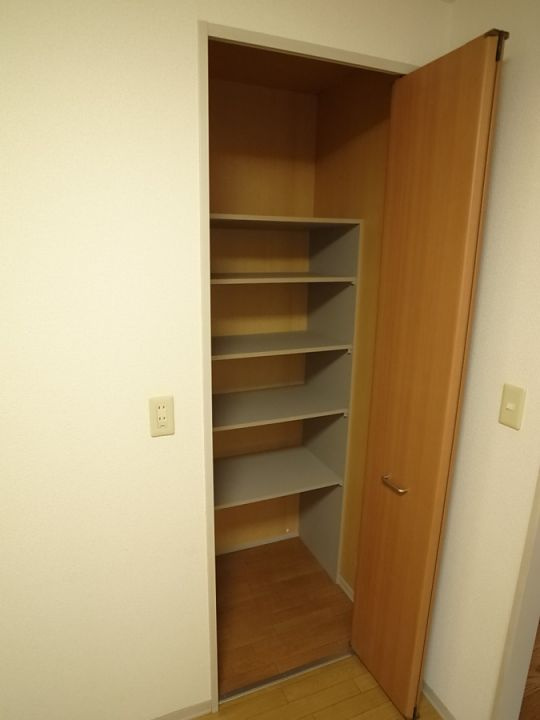 アパートメントフクイの収納