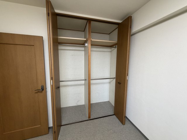 芦屋ハイツ翠ヶ丘の収納