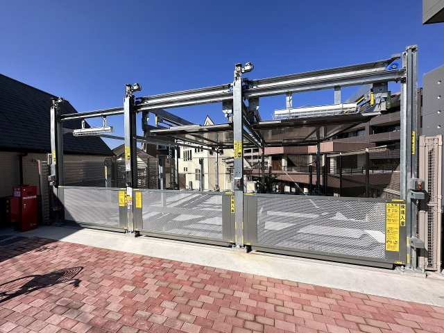 RA-ASHIYAの駐車場
