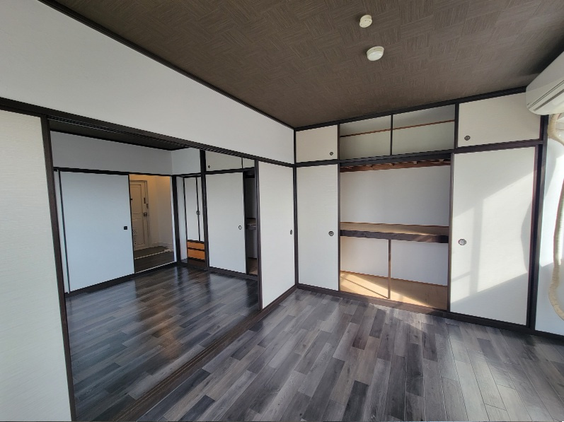 芦屋イシカワビルの居間・リビング