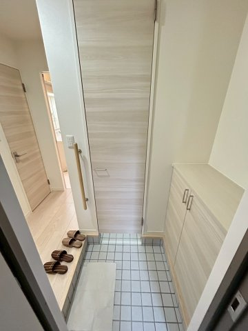 呉川町TOKOHA芦屋の玄関
