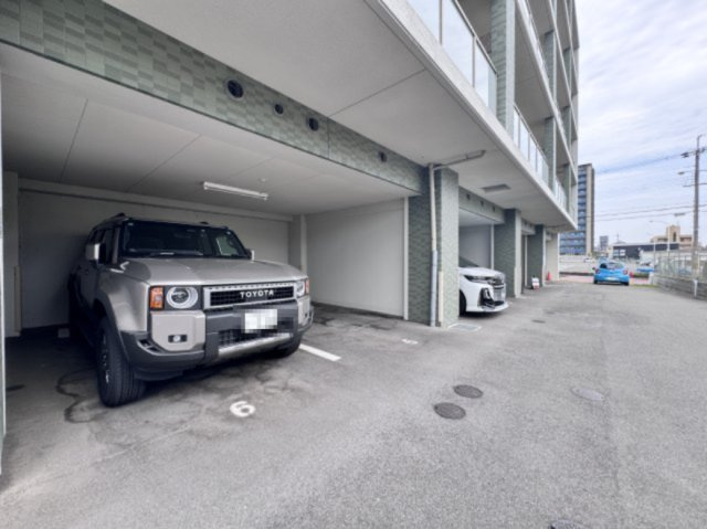 ES-Grande京都長岡天神の駐車場