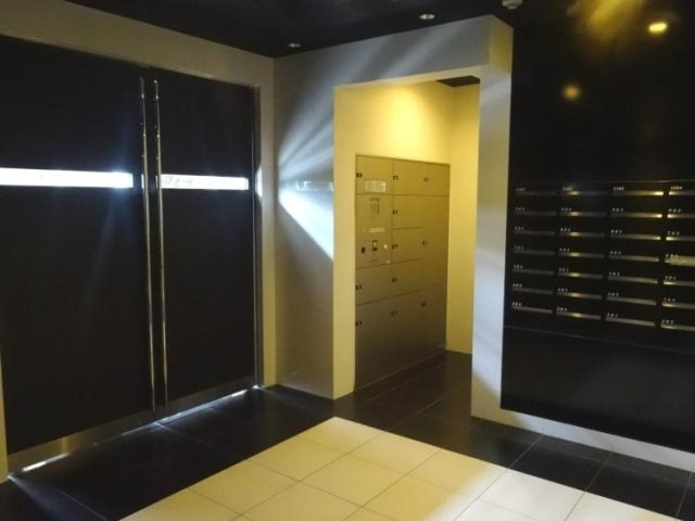【エントランス】