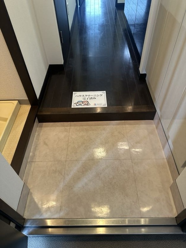 グランヴァン新御徒町の玄関