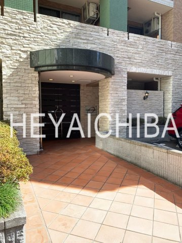 グランヴァン新御徒町のエントランス