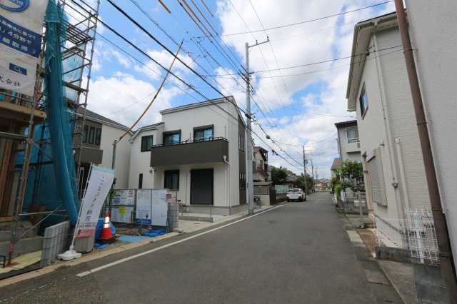 【Livele Garden.S】東久留米市前沢４丁目の外観|リビングイン階段は、子供たちの外出・帰宅を確認できて安心ですね