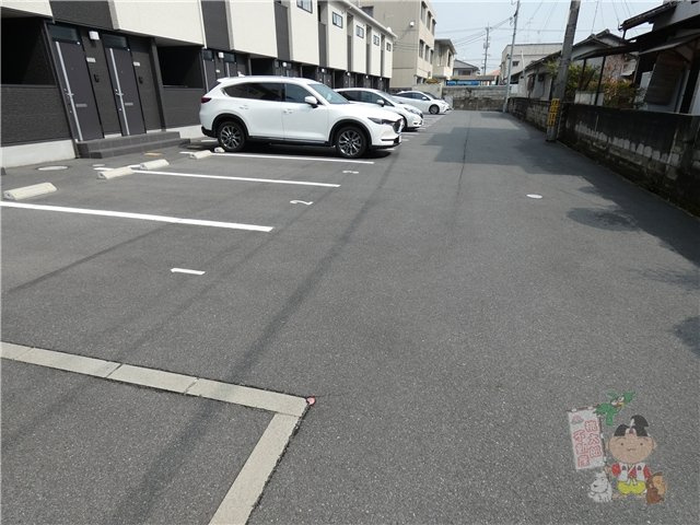 Ａｌｂａ　Ｇｒａｎｄｅの駐車場