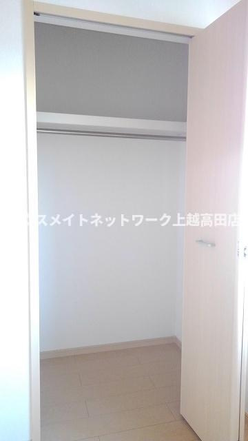 コスモクロアＣの収納|クローゼット