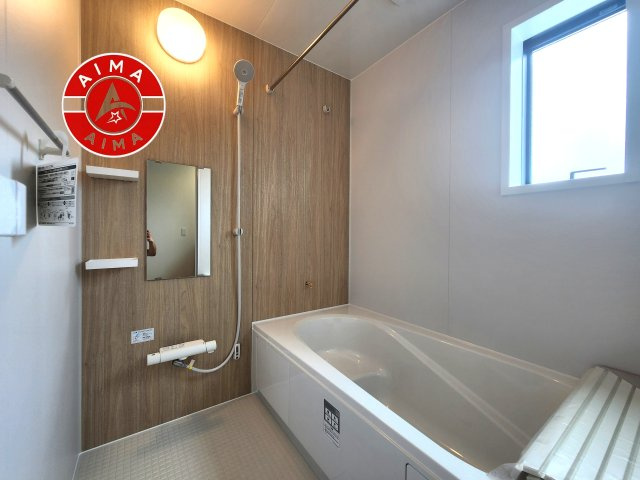 糟屋郡篠栗町尾仲1丁目第1-1棟（1号棟）の浴室|1日の疲れを癒してくれる広々バスルーム。雨の日のお洗濯にも大活躍な浴室乾燥機付です！