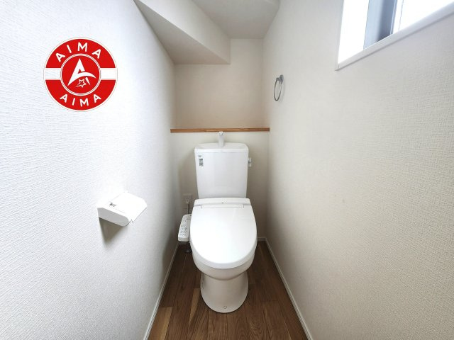 糟屋郡篠栗町尾仲1丁目第1-1棟（1号棟）のトイレ|トイレ・ウォシュレット付。快適で衛生的な洗浄機能付温水シャワートイレです。
