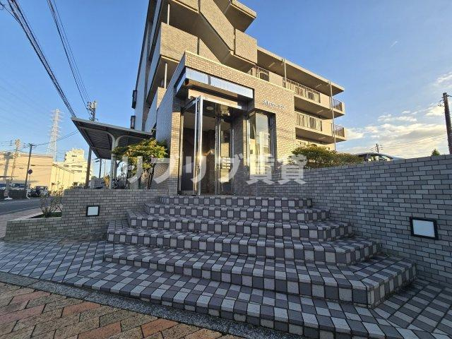 大町ガーデンのエントランス