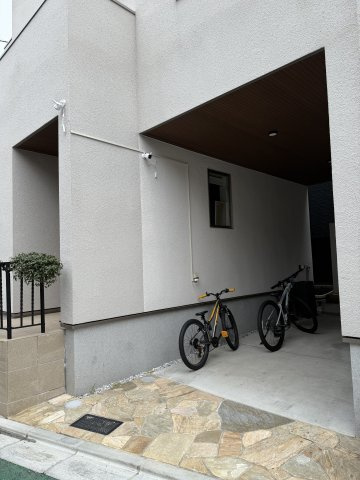 文京区西片2丁目中古戸建の駐車場