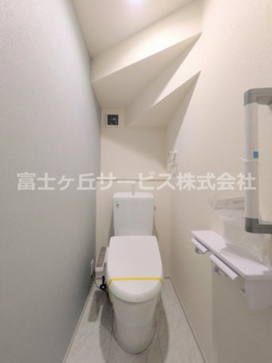 【トイレ】 | 沼津市下河原町 新築一戸建て | １階のトイレです