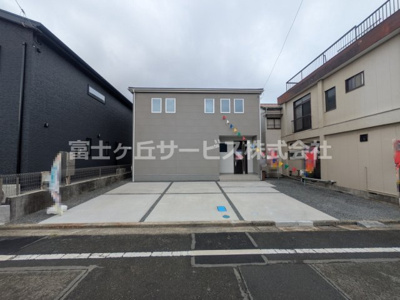 【駐車場】 | 沼津市下河原町 新築一戸建て | 駐車場の用意があります