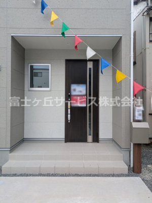 【エントランス】 | 沼津市下河原町 新築一戸建て | エントランスです