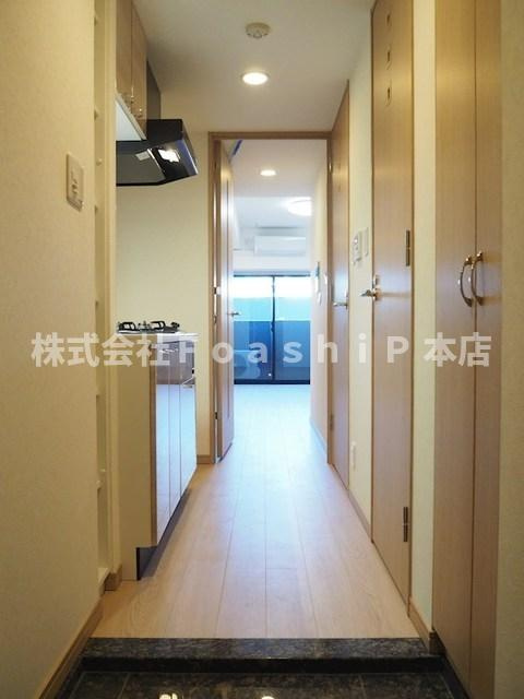 ルーブ川崎中丸子弐番館の玄関