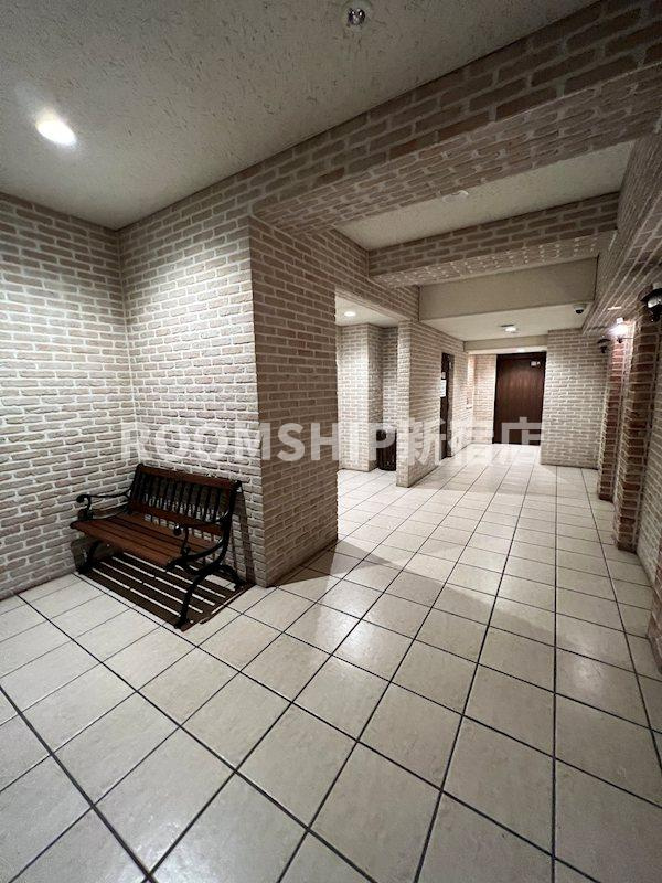 フェニックス笹塚駅前のロビー