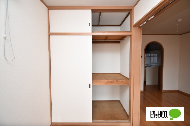 メゾンドール下石倉の収納