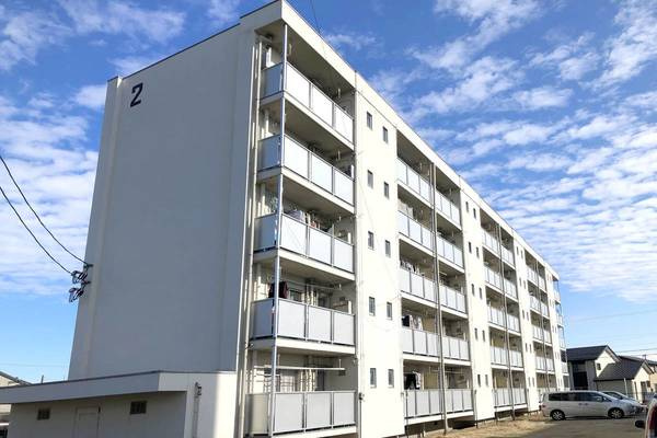 ビレッジハウス高岡野村2号棟の外観